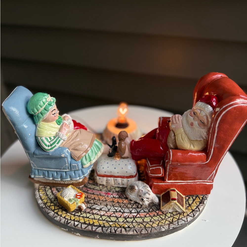 Vintage Santa & Mrs Claus Fireplace Lamp Christmas Ceramic Decor Unique Rare‎